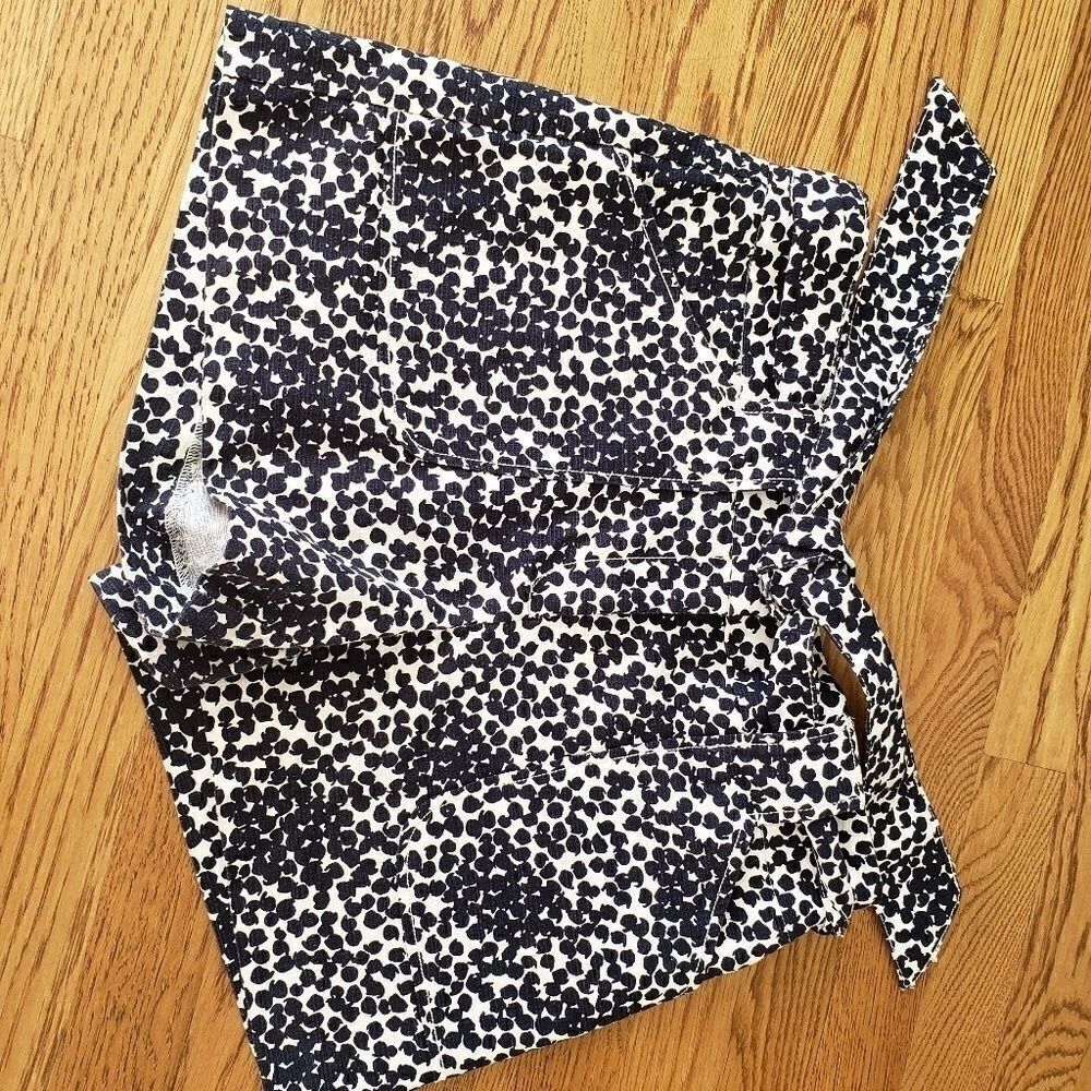 LOFT Splotches Shorts  - Picture 2 of 7